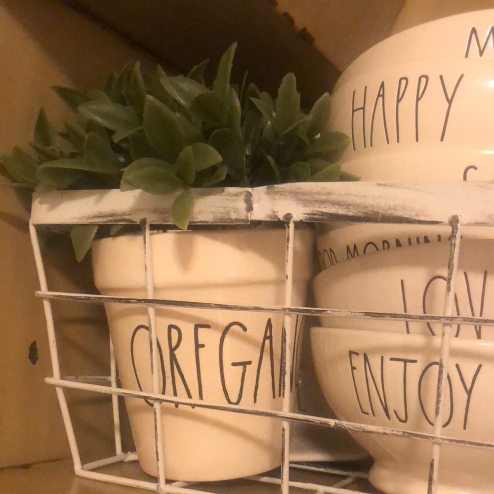 Oregano pot holder
